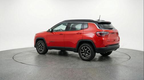 Red Hot Pearlcoat 2025 Jeep Compass Trailhawk