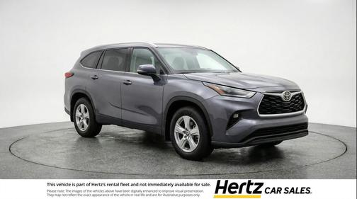 Magnetic Gray Metallic 2025 Toyota Highlander LE