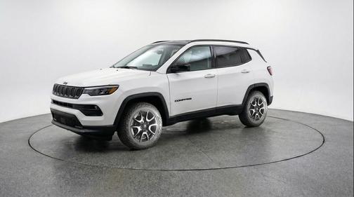Bright White Clearcoat 2025 Jeep Compass Trailhawk