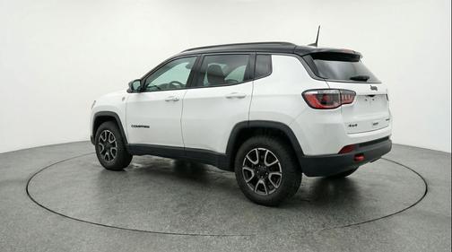 Bright White Clearcoat 2025 Jeep Compass Trailhawk