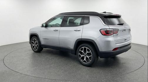 Silver Zynith Metallic Clearcoat 2025 Jeep Compass Limited