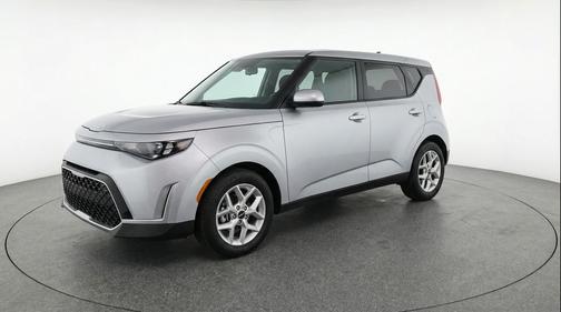 Steel Gray 2025 Kia Soul LX