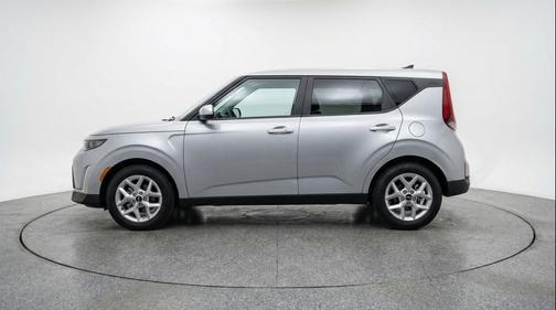 Steel Gray 2025 Kia Soul LX