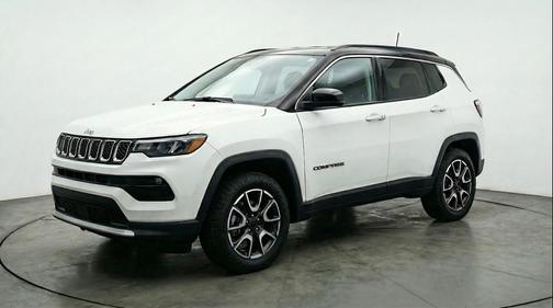 Bright White Clearcoat 2025 Jeep Compass Trailhawk