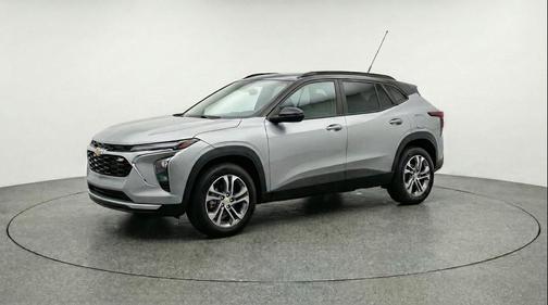 Sterling Gray Metallic 2025 Chevrolet Trax LT