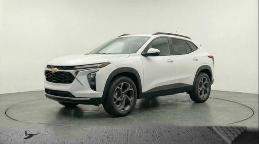 Summit White 2025 Chevrolet Trax LT