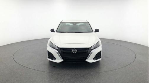 Glacier White 2025 Nissan Altima SV FWD