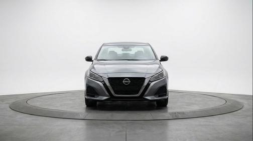 Gun Metallic 2025 Nissan Altima SV FWD
