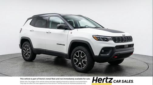 Bright White Clearcoat 2025 Jeep Compass Trailhawk