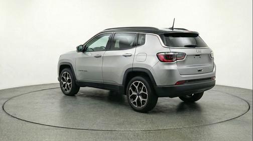 Silver Zynith Metallic Clearcoat 2025 Jeep Compass Limited