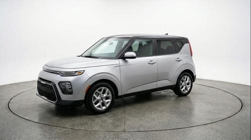 Steel Gray 2025 Kia Soul LX