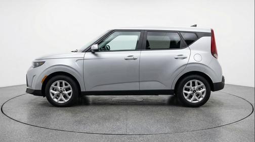 Steel Gray 2025 Kia Soul LX