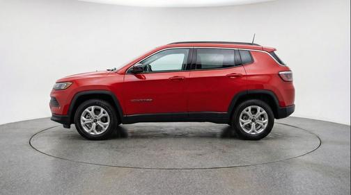 Red Hot Pearlcoat 2025 Jeep Compass Latitude