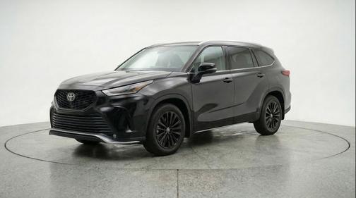 Midnight Black Metallic 2025 Toyota Highlander LE