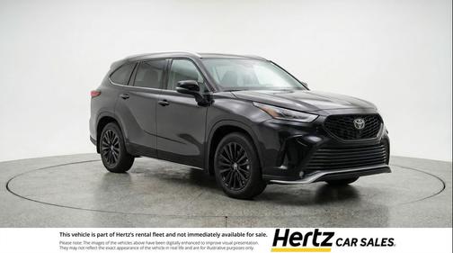 Midnight Black Metallic 2025 Toyota Highlander LE