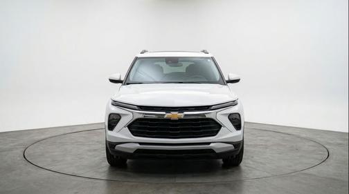 Summit White 2025 Chevrolet Trailblazer LT