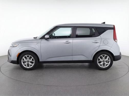 Steel Gray 2024 Kia Soul LX