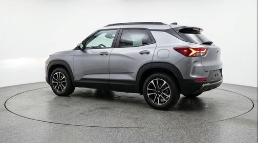Sterling Gray Metallic 2025 Chevrolet Trailblazer LT