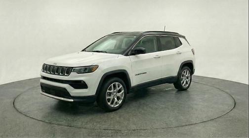 Bright White Clearcoat 2025 Jeep Compass Limited