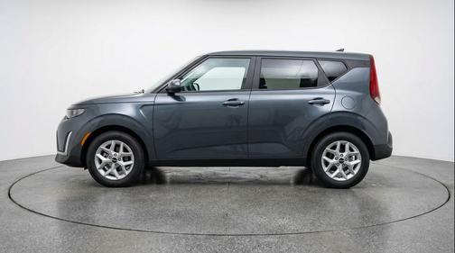 Gravity Gray 2025 Kia Soul LX