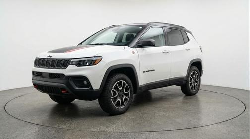 Bright White Clearcoat 2025 Jeep Compass Trailhawk