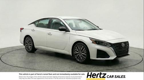 Glacier White 2025 Nissan Altima SV FWD