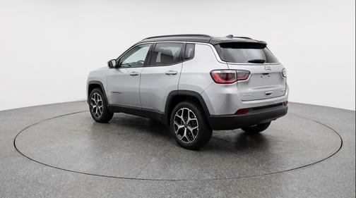 Silver Zynith Metallic Clearcoat 2025 Jeep Compass Limited