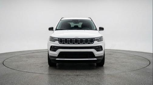 Bright White Clearcoat 2025 Jeep Compass Limited