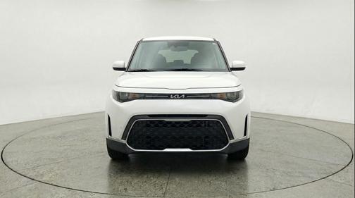 Snow White Pearl 2025 Kia Soul LX