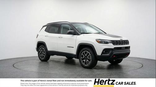 Bright White Clearcoat 2025 Jeep Compass Trailhawk