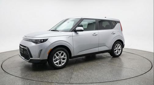 Steel Gray 2025 Kia Soul LX