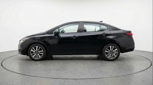 Super Black 2025 Nissan Versa 1.6 SV
