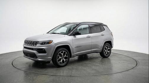 Silver Zynith Metallic Clearcoat 2025 Jeep Compass Limited