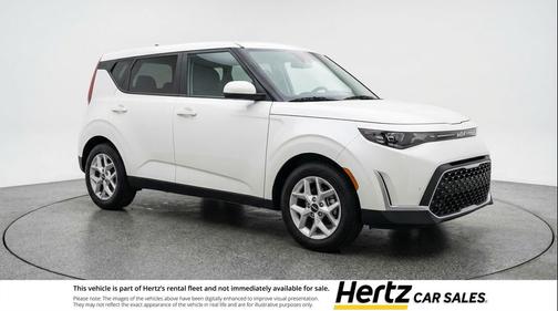 Snow White Pearl 2025 Kia Soul LX