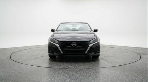 Super Black 2025 Nissan Altima SV FWD