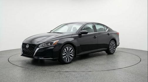 Super Black 2025 Nissan Altima SV FWD