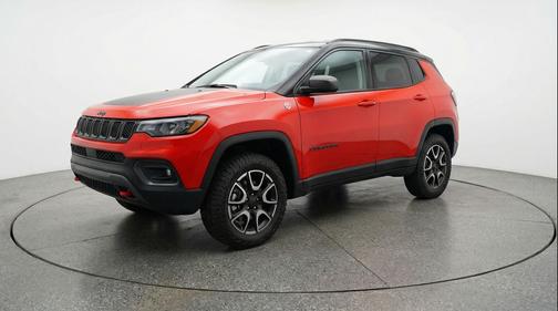 Red Hot Pearlcoat 2025 Jeep Compass Trailhawk
