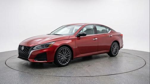 Scarlet Ember Tintcoat 2025 Nissan Altima SV FWD