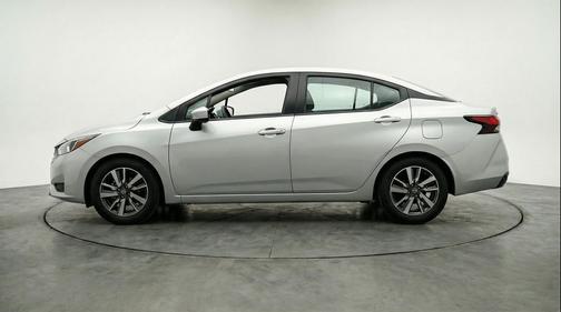 Brilliant Silver Metallic 2025 Nissan Versa 1.6 SV