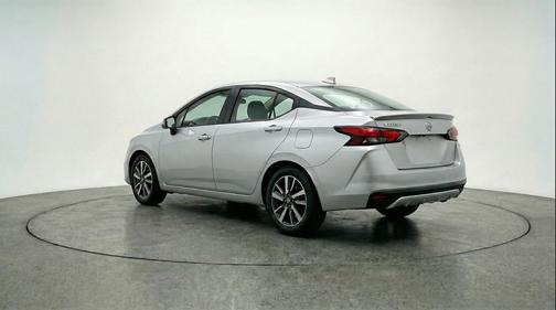 Brilliant Silver Metallic 2025 Nissan Versa 1.6 SV