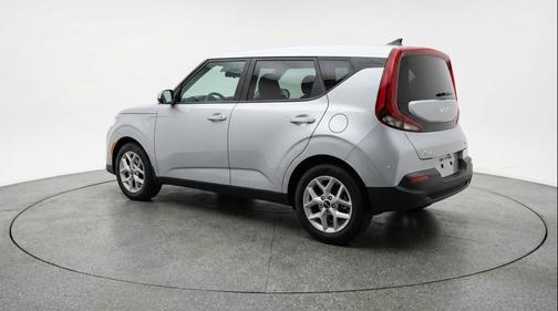 Steel Gray 2025 Kia Soul LX