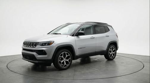 Silver Zynith Metallic Clearcoat 2025 Jeep Compass Limited