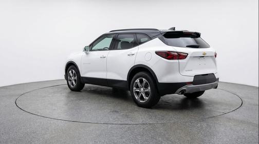 Summit White 2025 Chevrolet Blazer 2LT