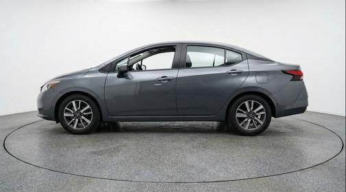 Gun Metallic 2025 Nissan Versa 1.6 SV