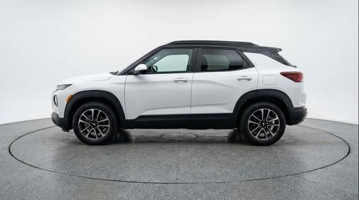 Summit White 2025 Chevrolet Trailblazer LT