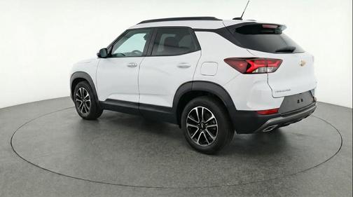 Summit White 2025 Chevrolet Trailblazer LT