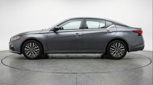 Gun Metallic 2025 Nissan Altima SV FWD
