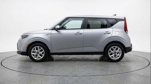 Steel Gray 2025 Kia Soul LX