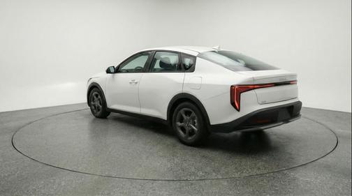 Snow White Pearl 2025 Kia K4 LXS