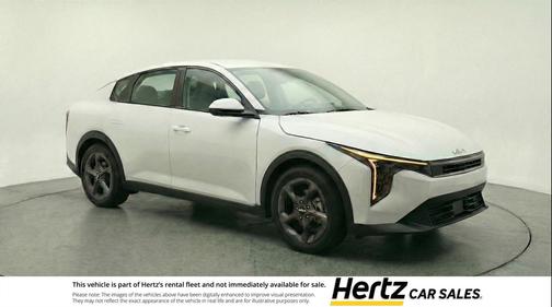 Snow White Pearl 2025 Kia K4 LXS